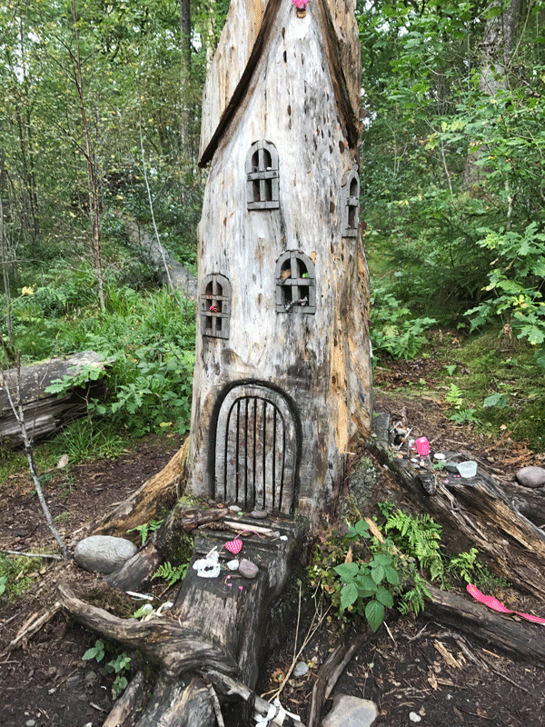 The Fairy Cottage at Doon Hill - the Fairy Knowe - Aberfoyle